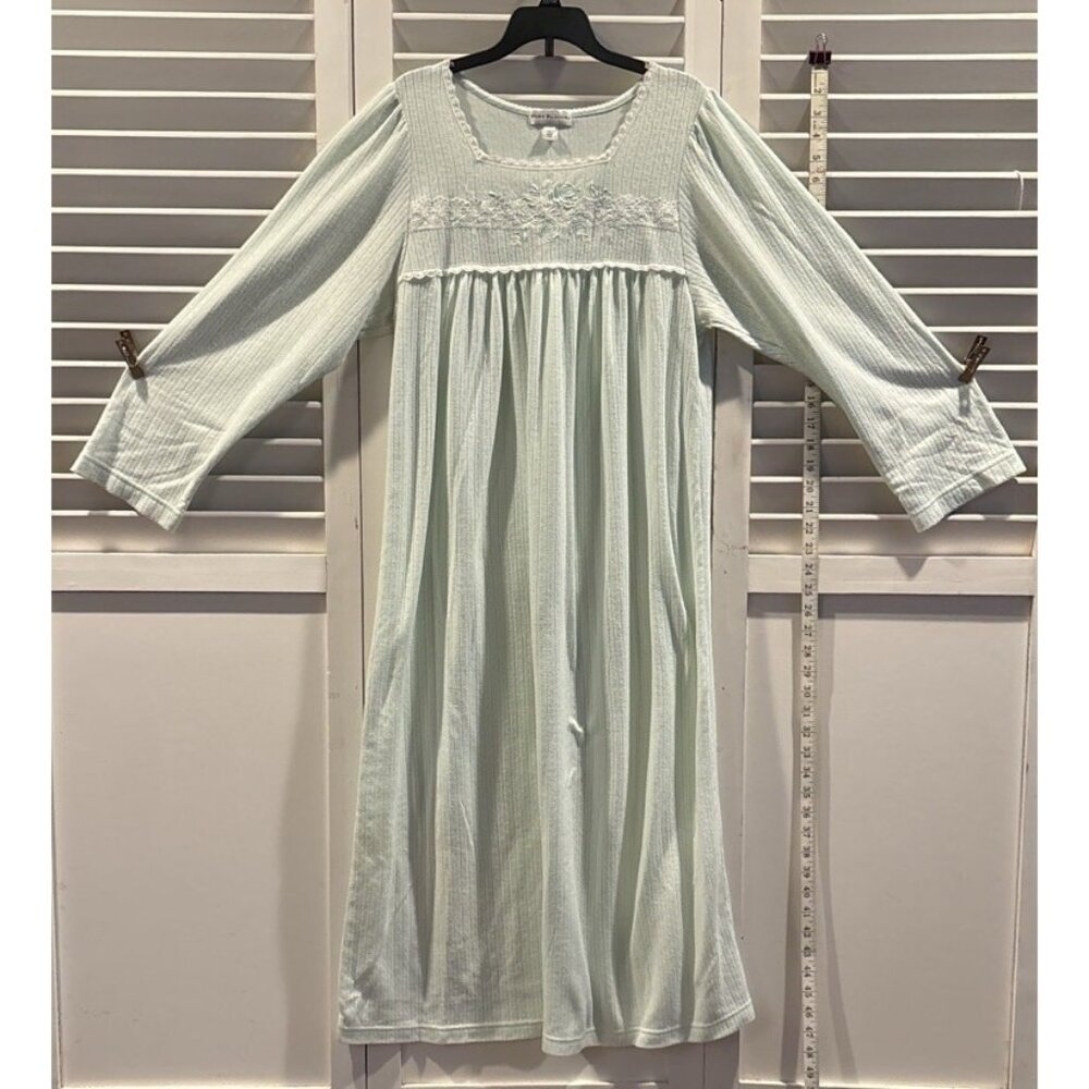 Vintage Miss Elaine Nightgown Medium Green Embroidered Trim Cottagecore